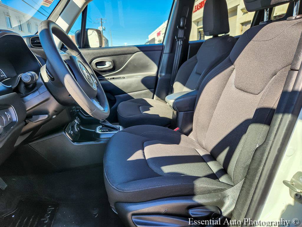 Certified 2023 Jeep Renegade Latitude AWD/4WD image 12