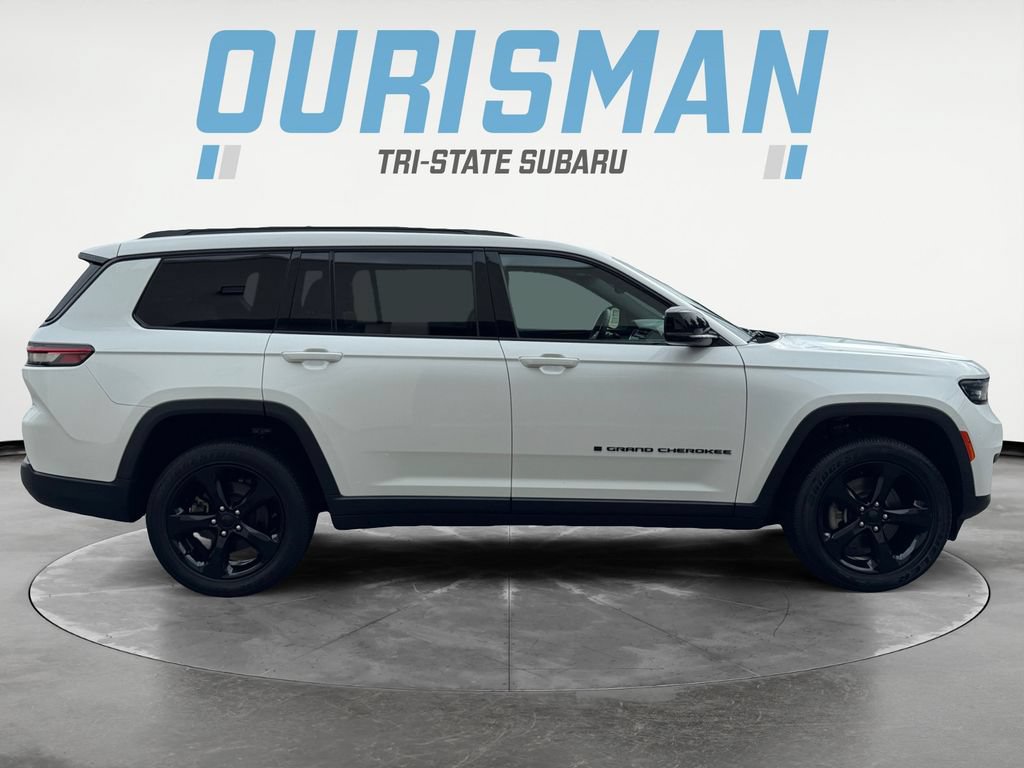 Used 2023 Jeep Grand Cherokee L Laredo AWD/4WD image 7