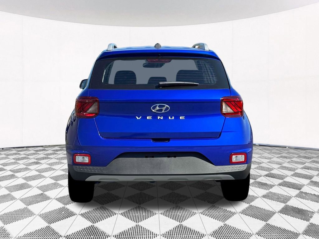 New 2026 Hyundai Venue SEL FWD image 10