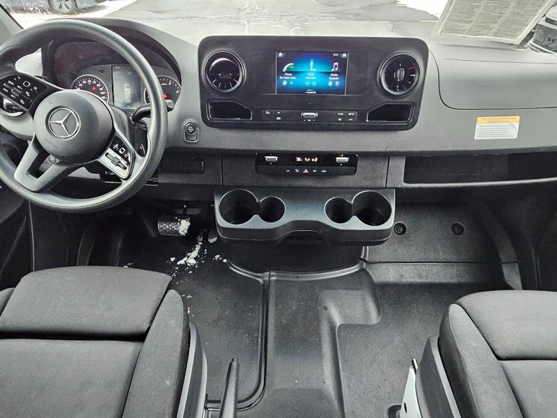 Used 2024 Mercedes-Benz Sprinter 2500 image 11