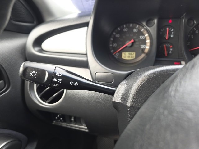 Used 2006 Mitsubishi Outlander LS image 13