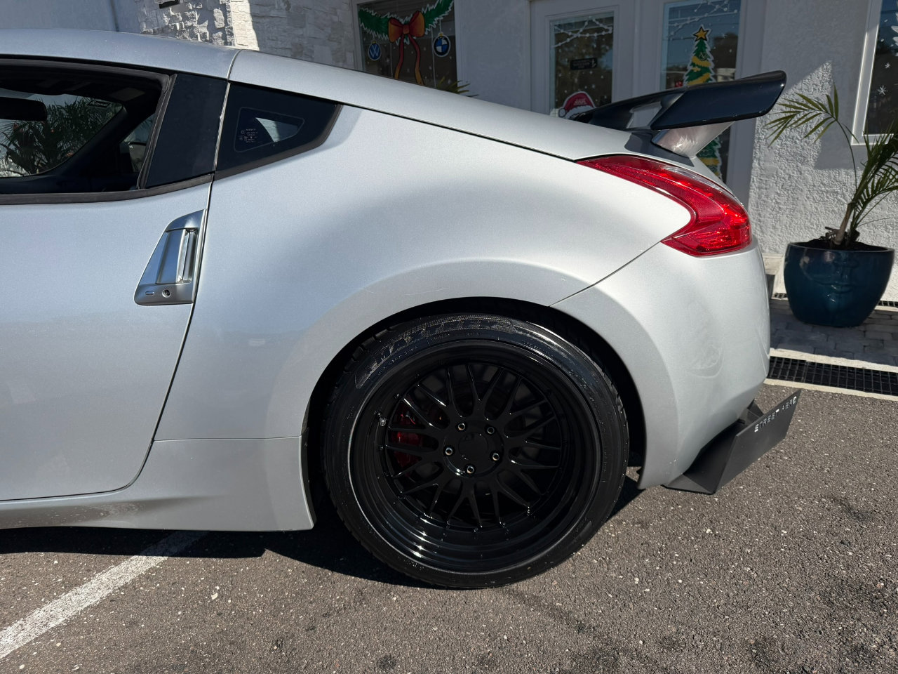 Used 2015 Nissan 370Z 2dr Cpe Manual Sport image 11