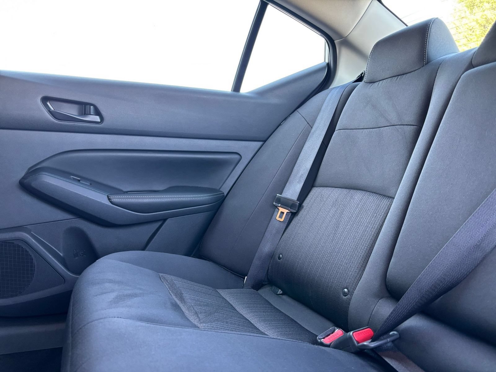 Used 2025 Nissan Altima 2.5 SV FWD image 39