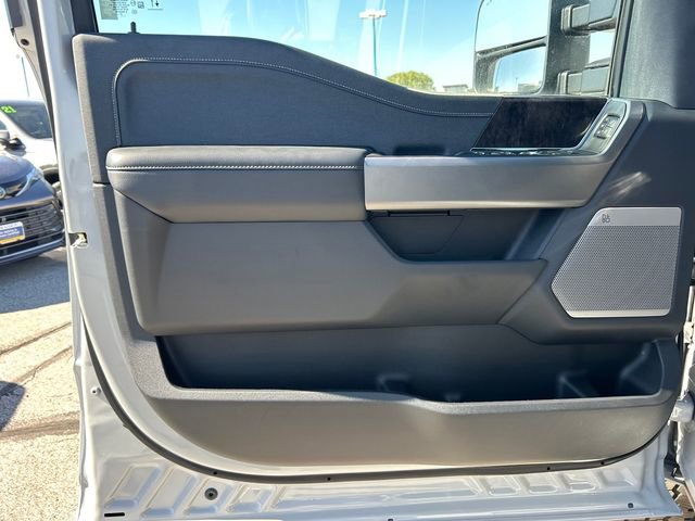 New 2026 Ford F350 Lariat w/ Black Appearance Package image 21