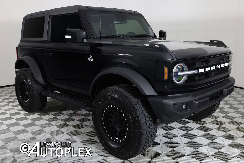 Used 2023 Ford Bronco Outer Banks image 3