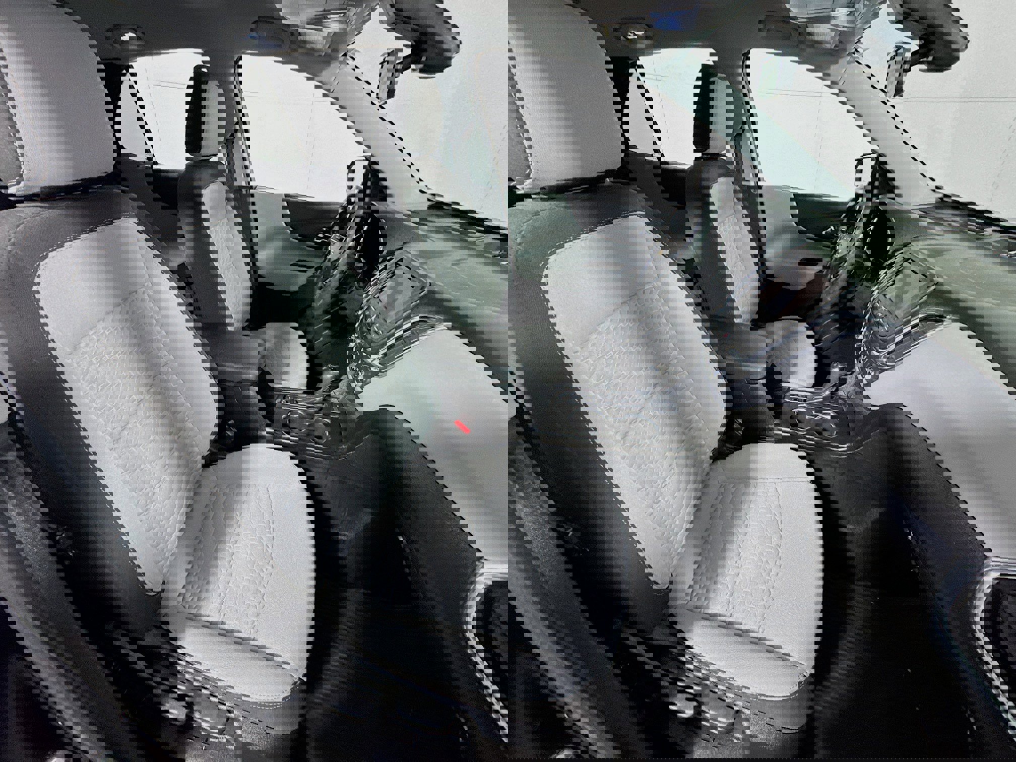 Used 2020 Chevrolet Equinox LS w/ LS Convenience Package image 25