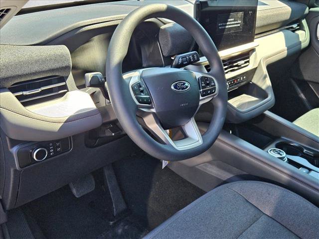 New 2026 Ford Explorer Active RWD image 3