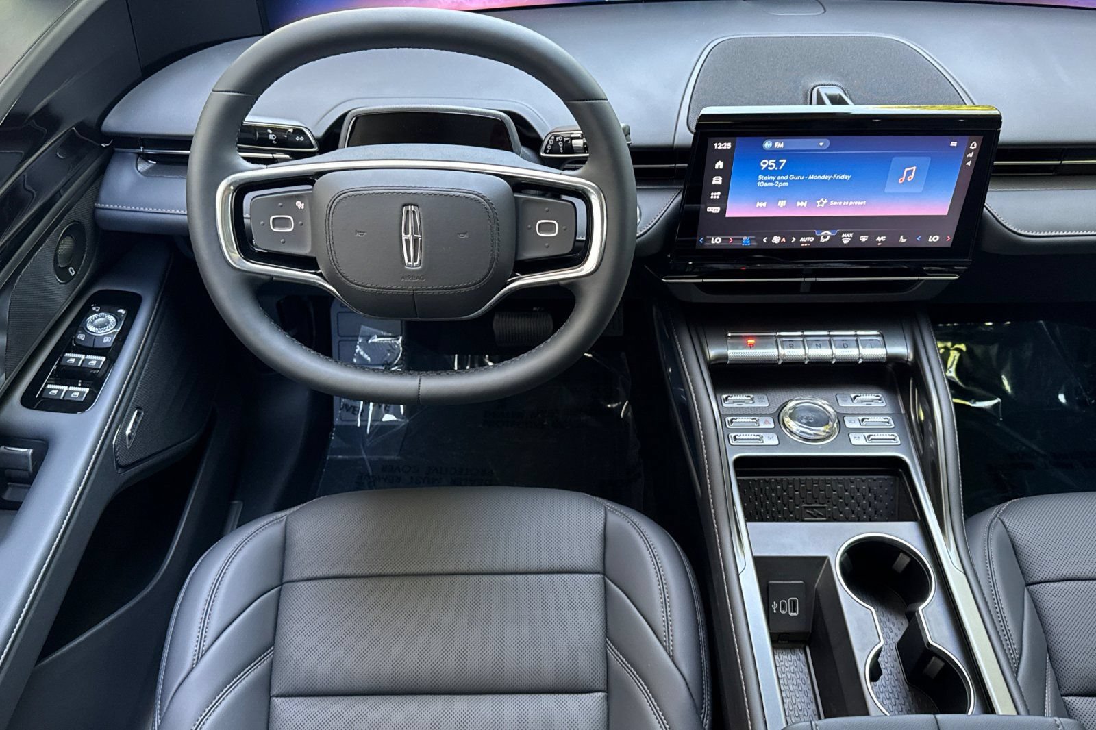 New 2026 Lincoln Nautilus Premier AWD/4WD image 11