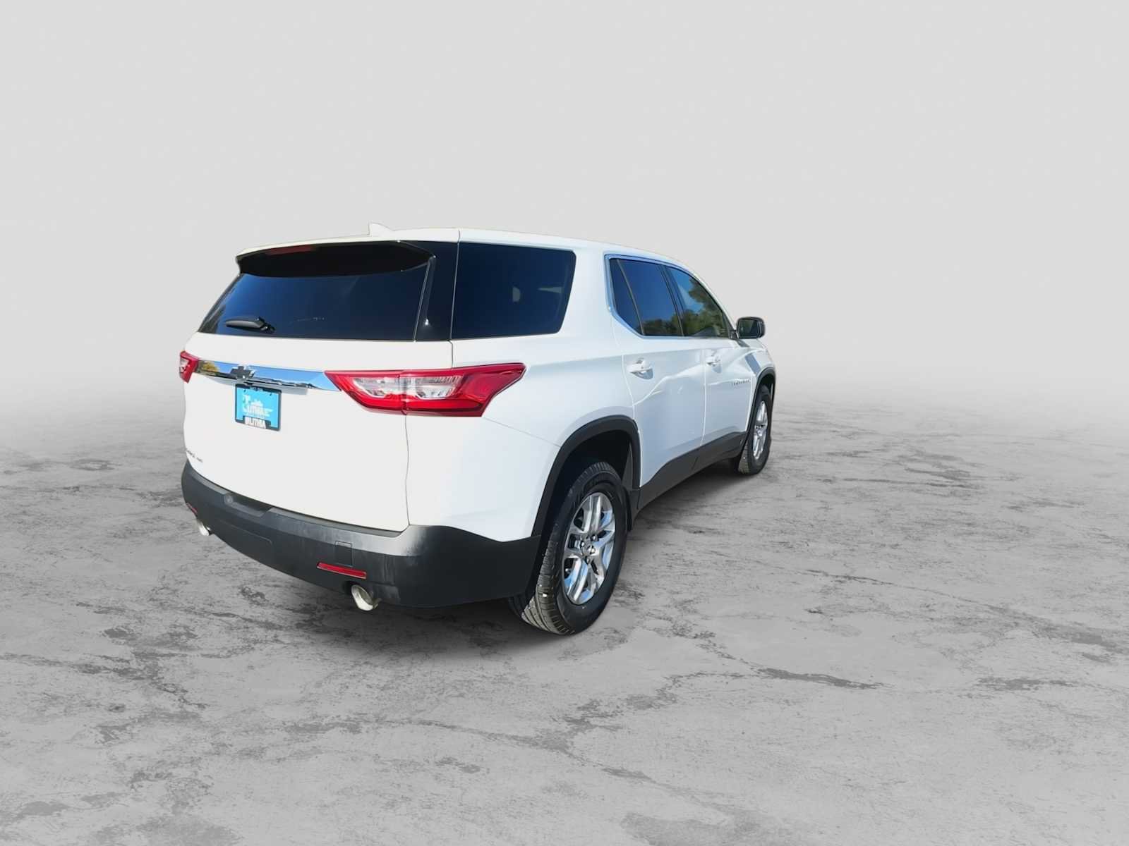 Used 2021 Chevrolet Traverse LS image 8