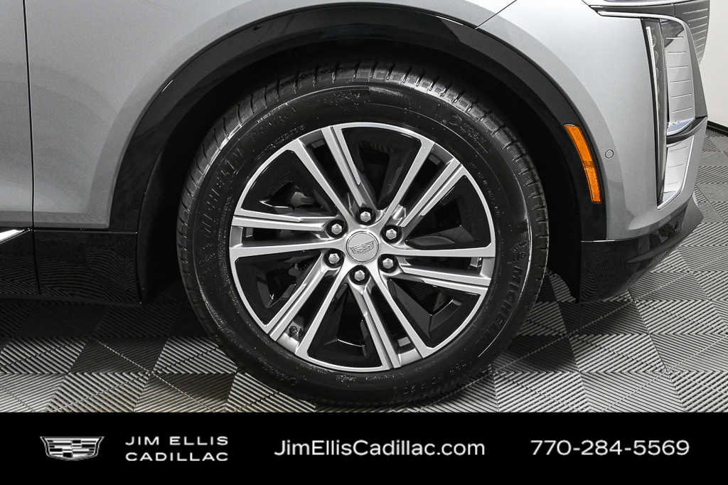 New 2026 Cadillac Lyriq Luxury RWD image 38