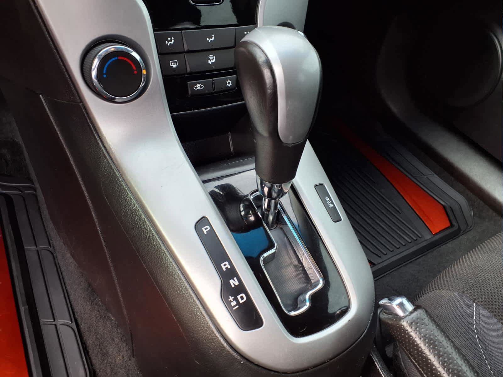 Used 2014 Chevrolet Cruze LT FWD image 18
