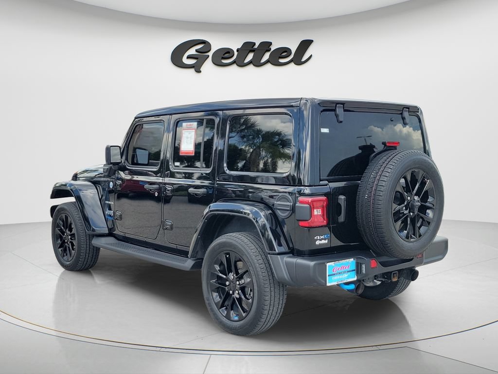Used 2022 Jeep Wrangler Unlimited Sahara w/ Cold Weather Group AWD/4WD image 5