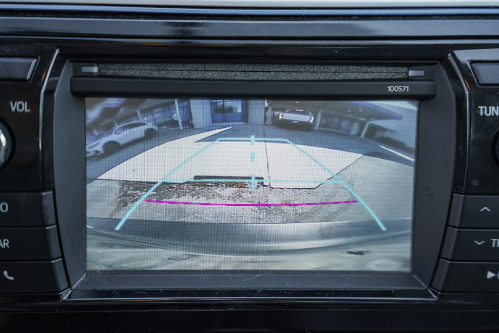 Used 2016 Toyota Corolla LE FWD image 33