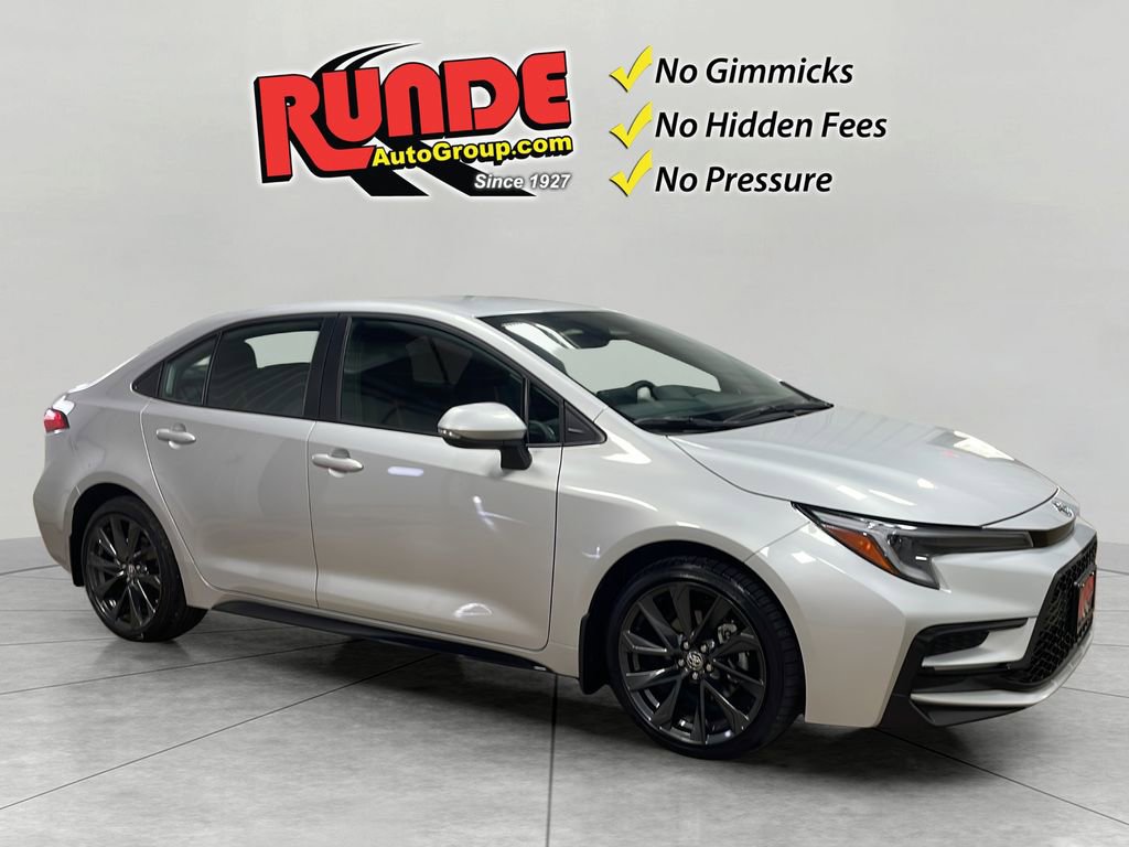 Used 2025 Toyota Corolla SE image 7
