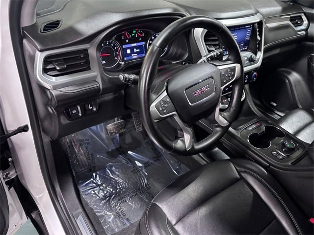 Used 2023 GMC Acadia SLT image 9