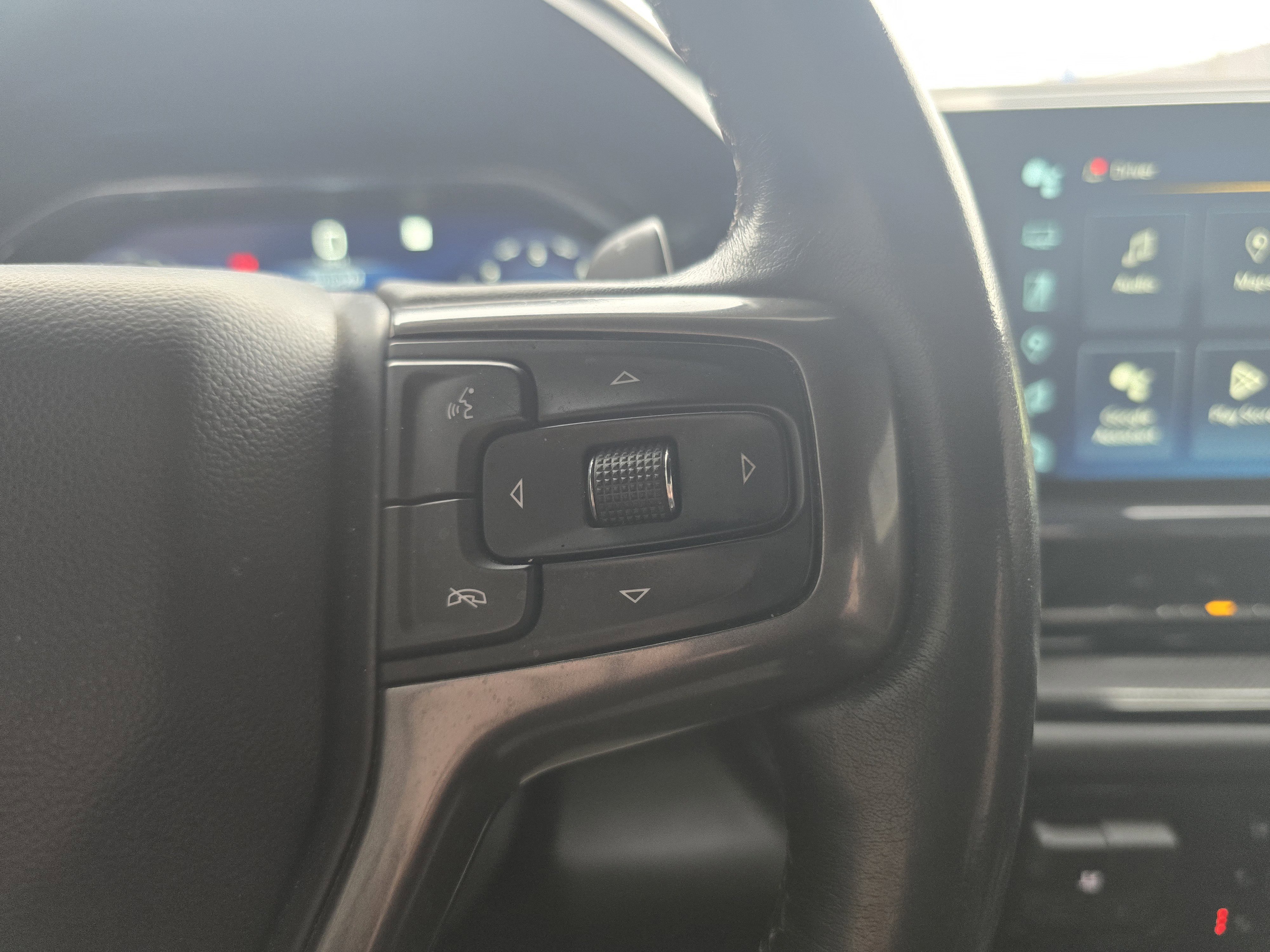 Used 2022 Chevrolet Silverado 1500 ZR2 w/ Technology Package image 24