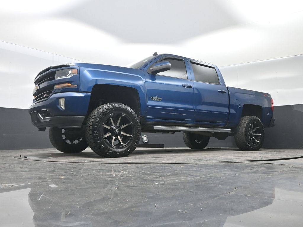 Used 2018 Chevrolet Silverado 1500 LT w/ Texas Edition AWD/4WD image 26