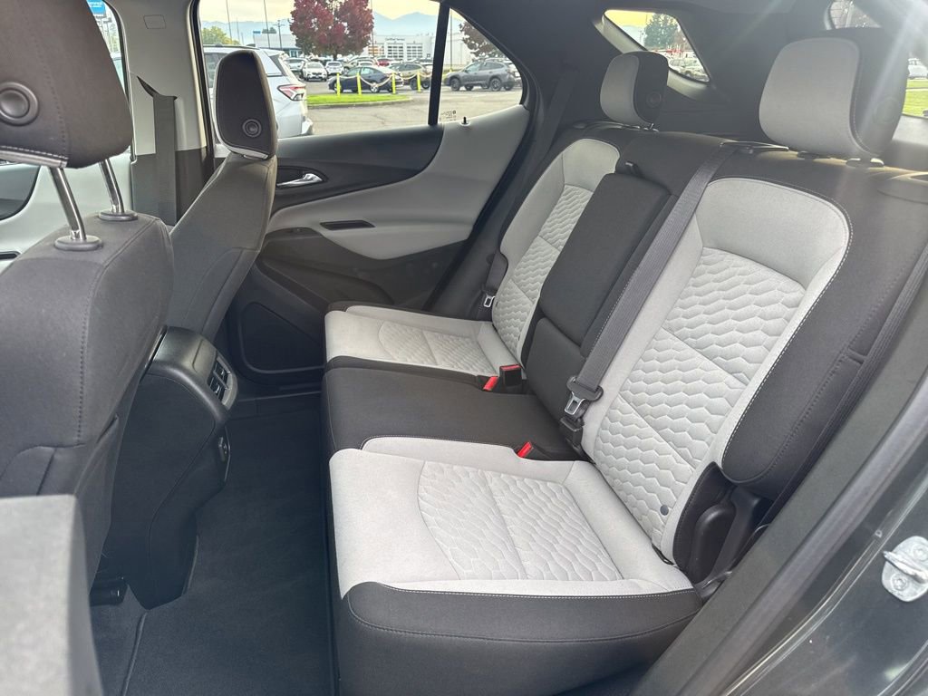 Used 2020 Chevrolet Equinox LT w/ Driver Convenience Package image 11