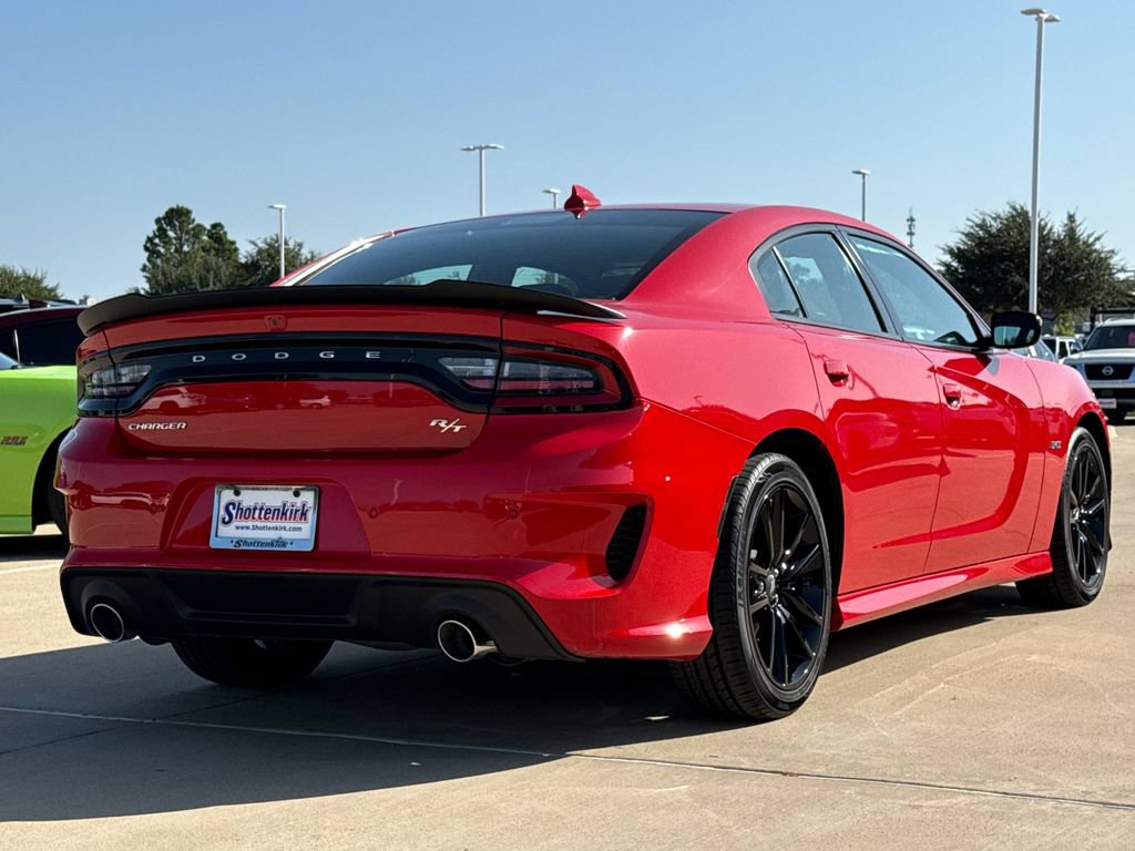 Used 2023 Dodge Charger R/T RWD image 9