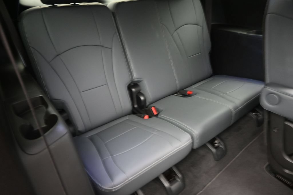 Used 2023 Buick Enclave Essence w/ Experience Buick Package AWD/4WD image 21