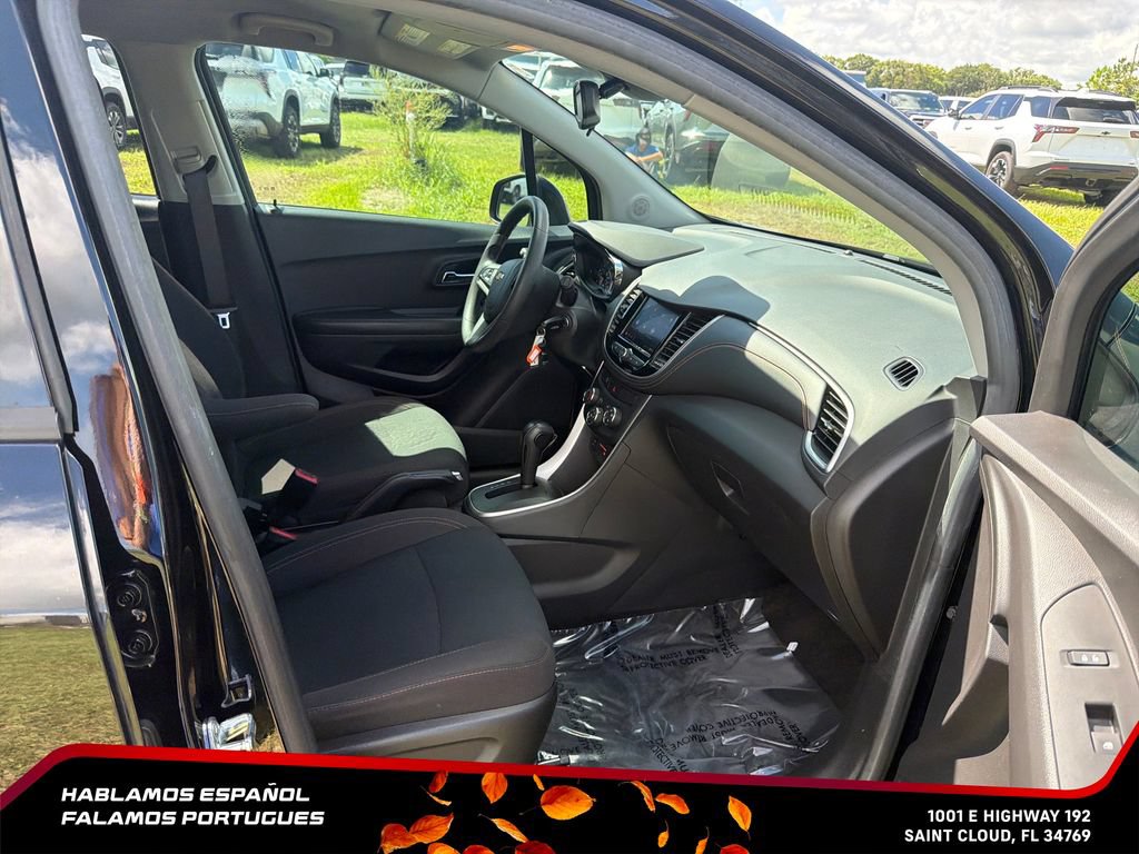 Used 2022 Chevrolet Trax LS w/ Tint and Cruise Package FWD image 21