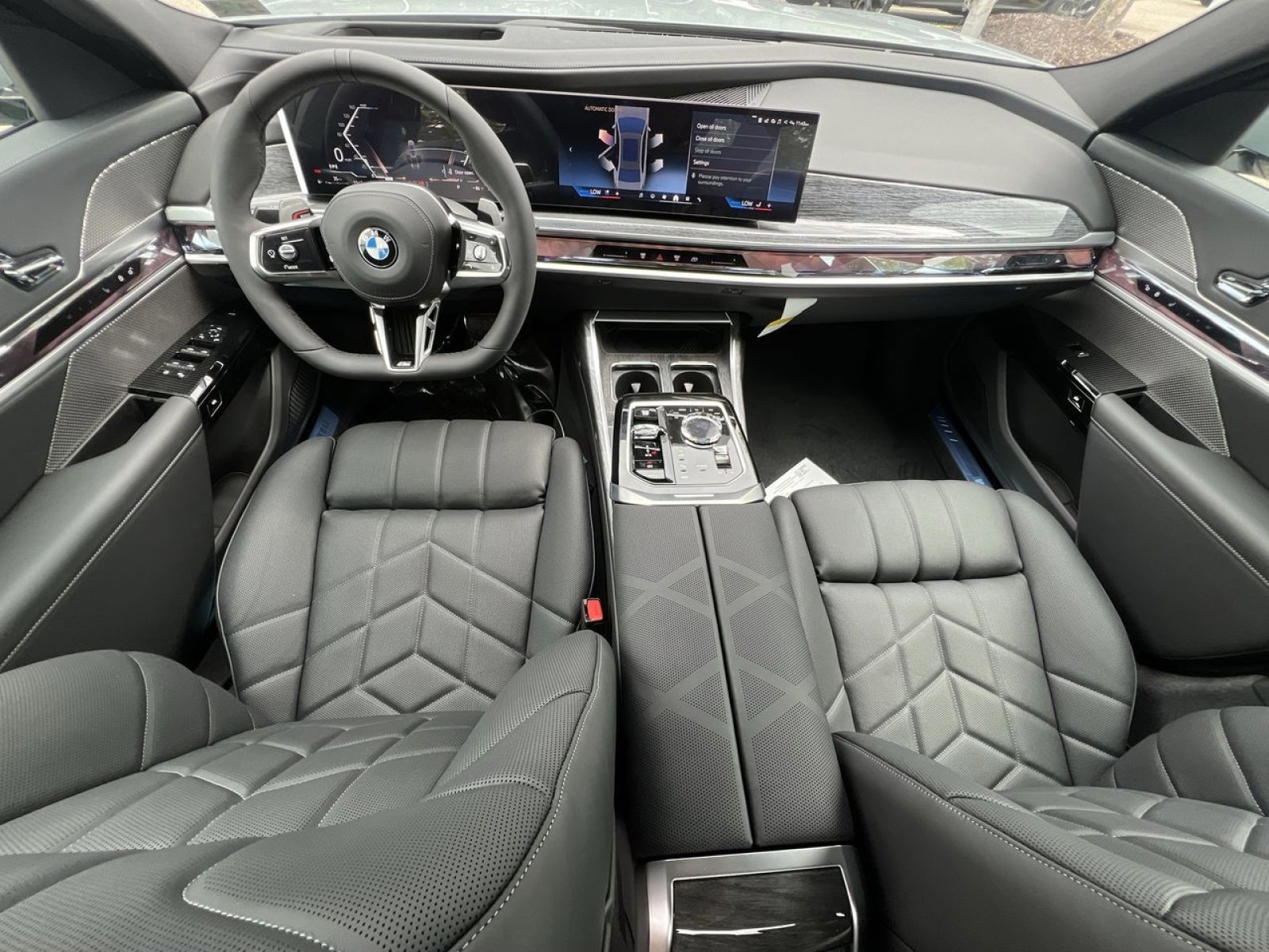 New 2025 BMW 740i xDrive w/ Executive Package image 20