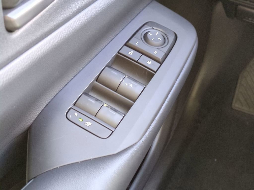 New 2026 Toyota Prius Plug-In Hybrid image 22