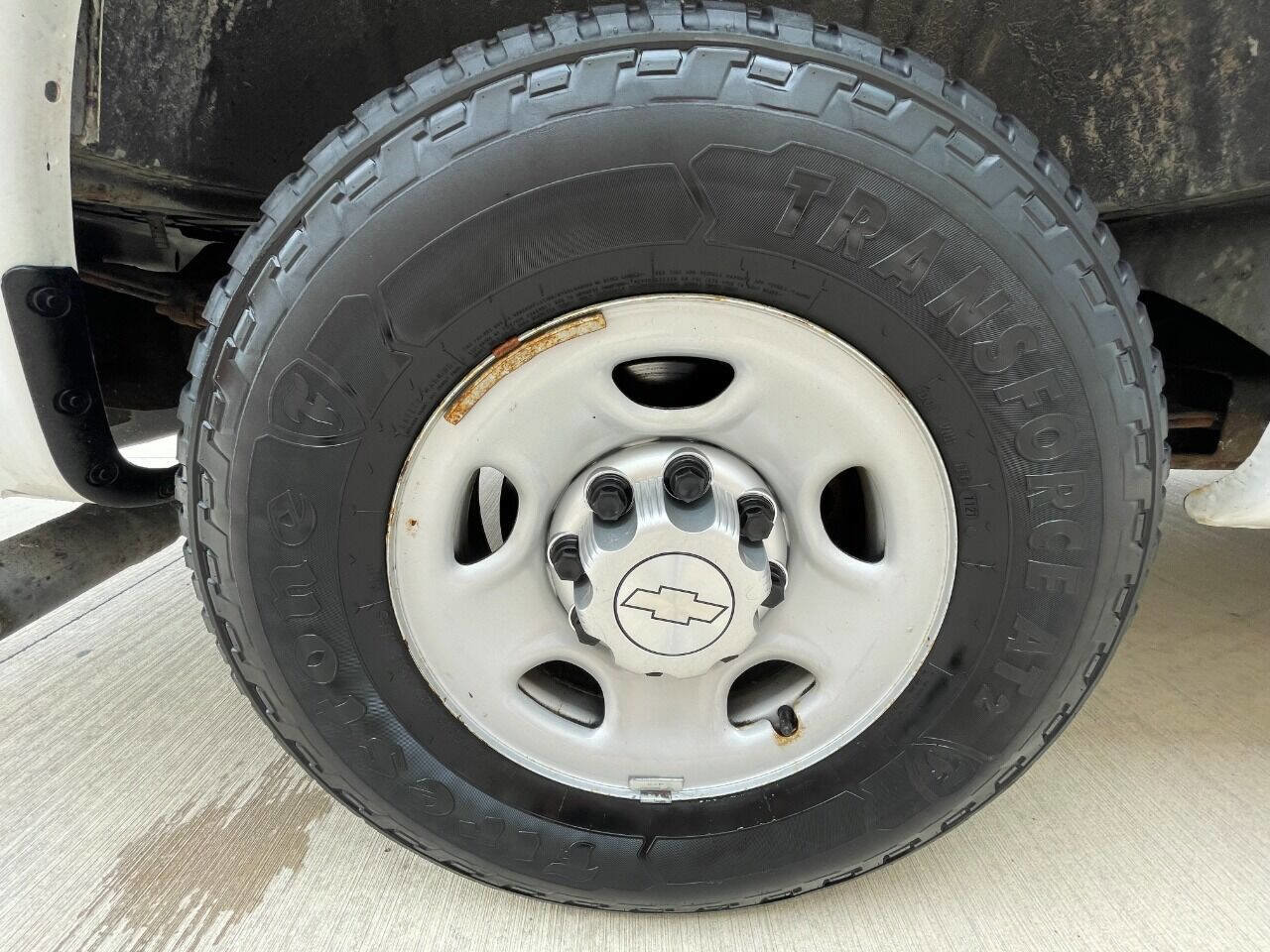 Used 2015 Chevrolet Express 2500 image 25