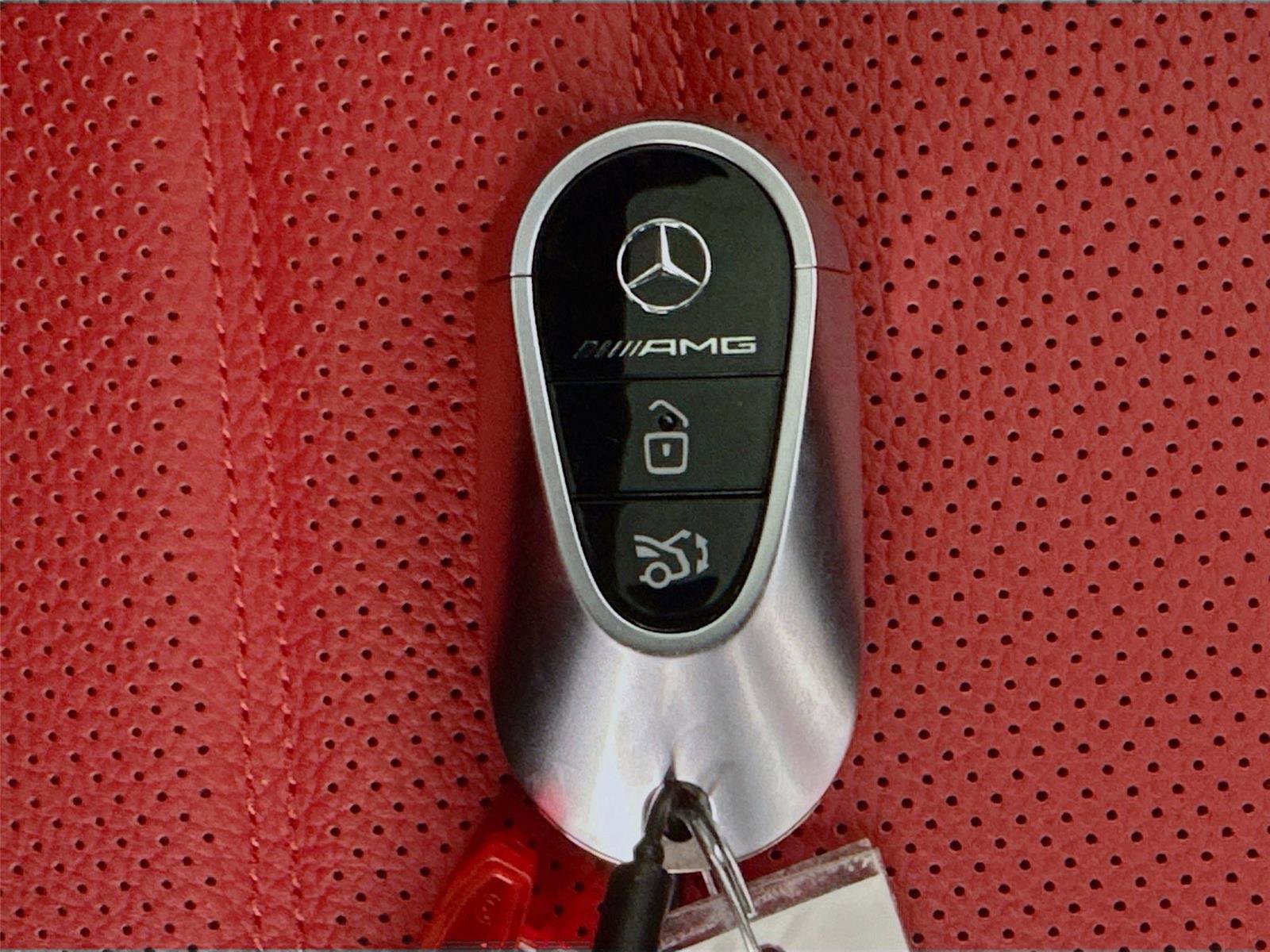 Used 2024 Mercedes-Benz C 43 AMG 4MATIC Sedan image 21