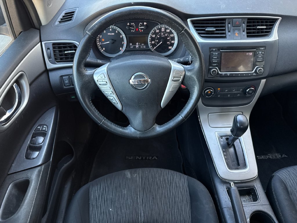 Used 2015 Nissan Sentra SV FWD image 14