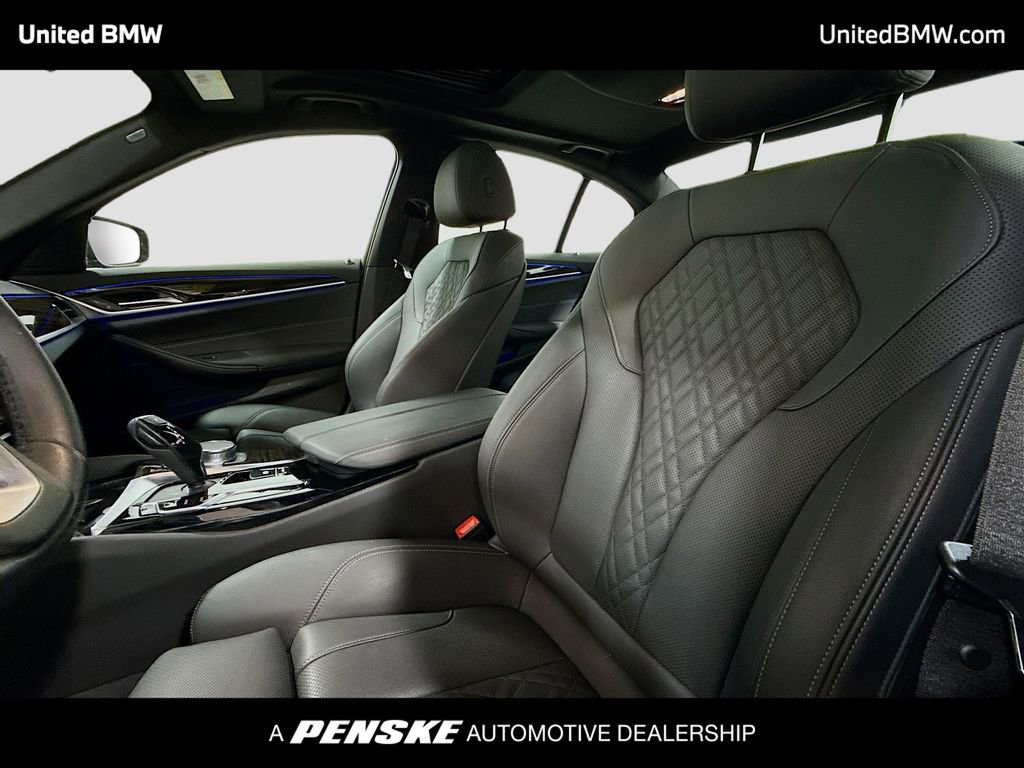 Used 2023 BMW 530i w/ Convenience Package RWD image 5