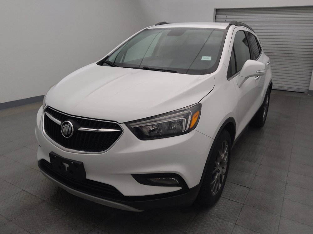 Used 2018 Buick Encore Sport Touring image 15