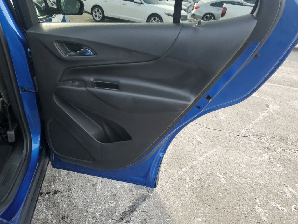 Used 2019 Chevrolet Equinox LT w/ LT Appearance Package image 28