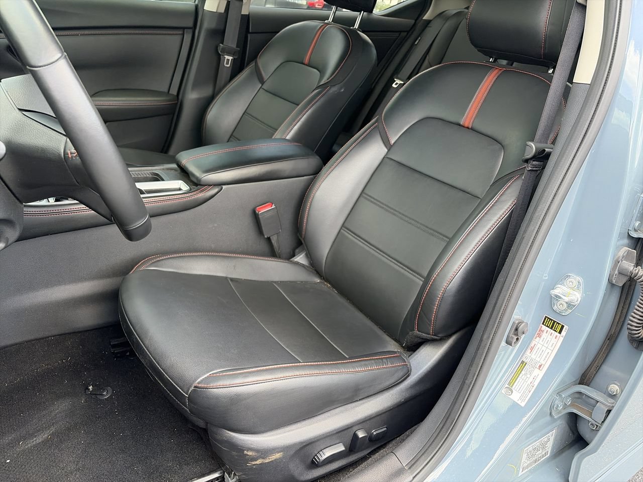 Used 2024 Nissan Sentra SR w/ SR Premium Package FWD image 18