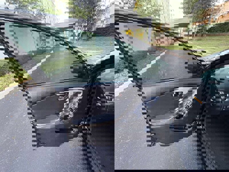 Used 2013 Hyundai Elantra Limited w/ Technology Pkg image 13