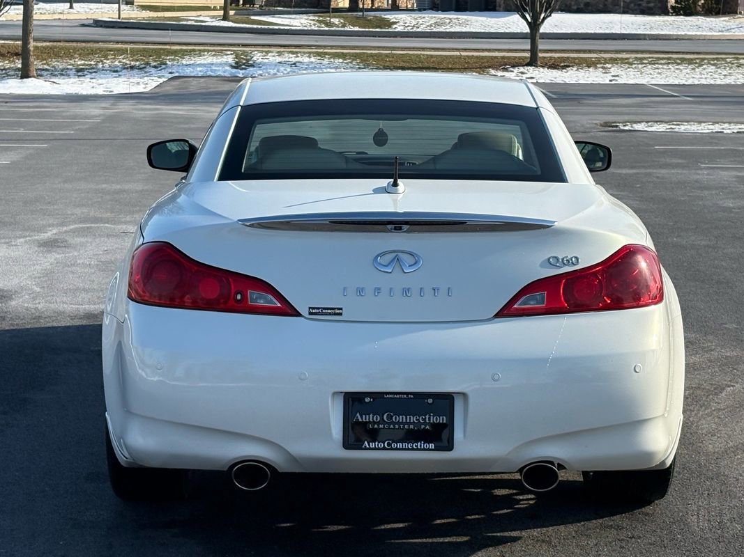 Used 2014 INFINITI Q60 Convertible w/ Premium Package image 6