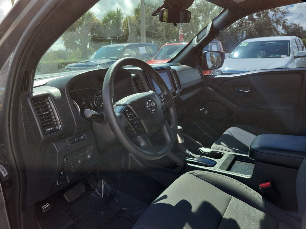Certified 2023 Nissan Frontier SV w/ Midnight Edition Package RWD image 17