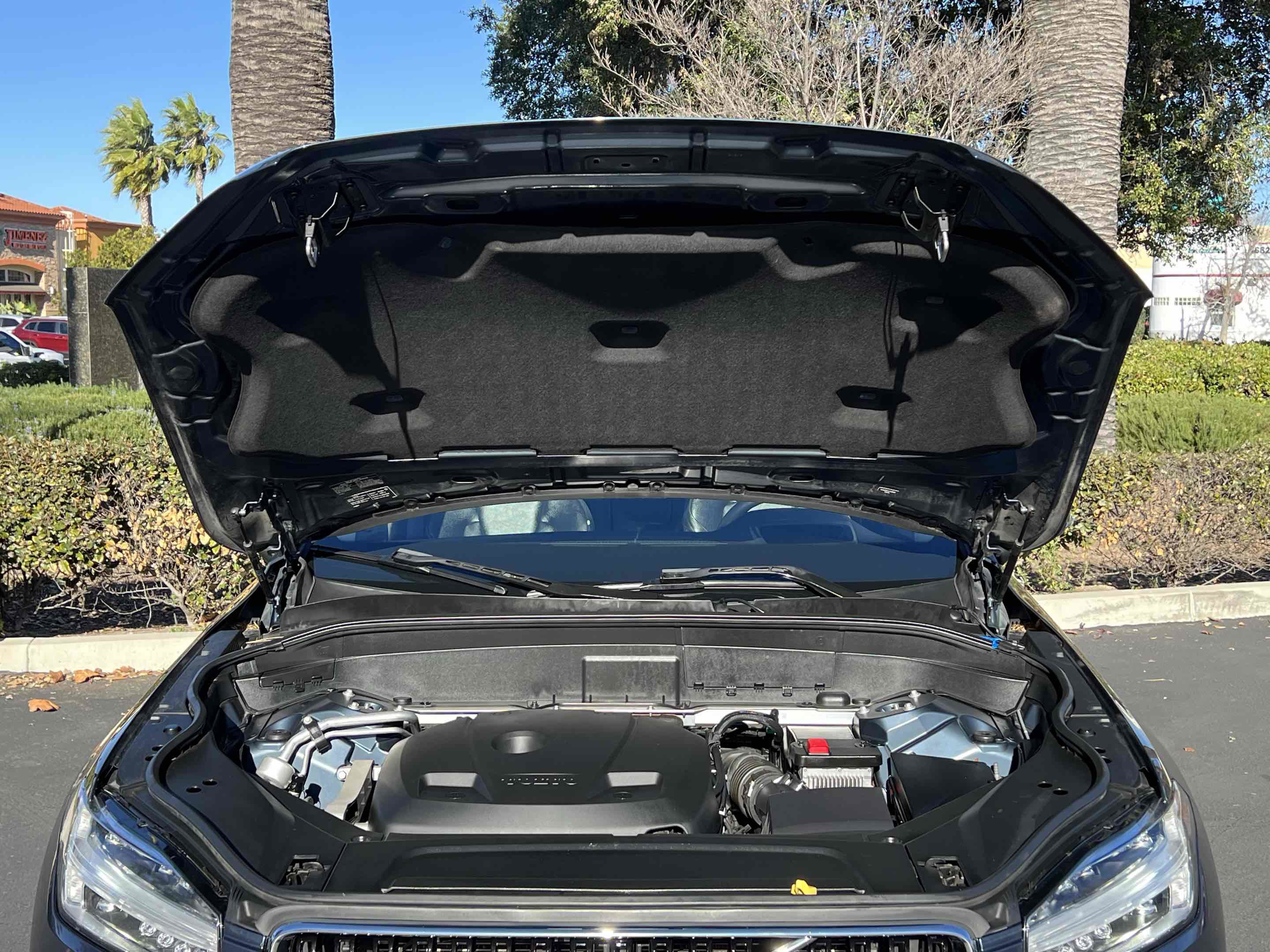 Used 2019 Volvo XC90 T6 Momentum w/ Advanced Package image 28