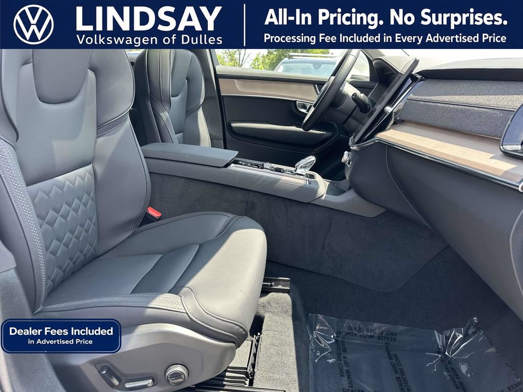 Used 2025 Volvo XC90 B6 Plus AWD/4WD image 12