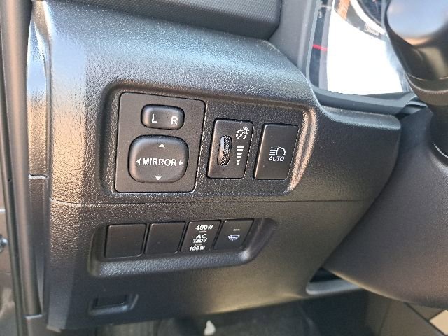 Used 2023 Toyota 4Runner SR5 Premium w/ Moonroof Package AWD/4WD image 15