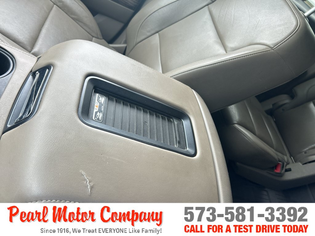 Used 2017 GMC Yukon XL SLT w/ Premium Edition AWD/4WD image 20