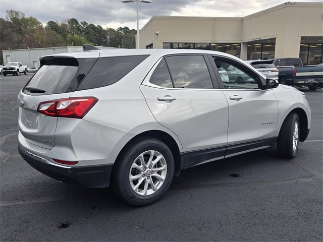 Used 2021 Chevrolet Equinox LT w/ Driver Convenience Package image 3