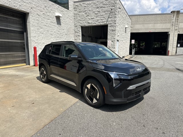 New 2027 Kia EV3 Wind FWD image 4