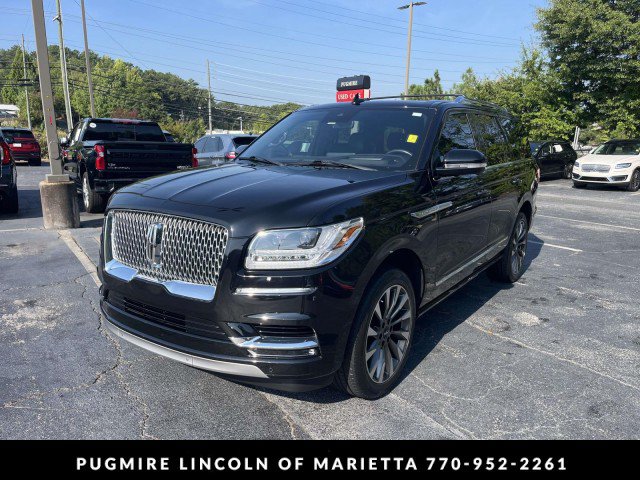 Used 2021 Lincoln Navigator Reserve w/ Luxury Package AWD/4WD image 3