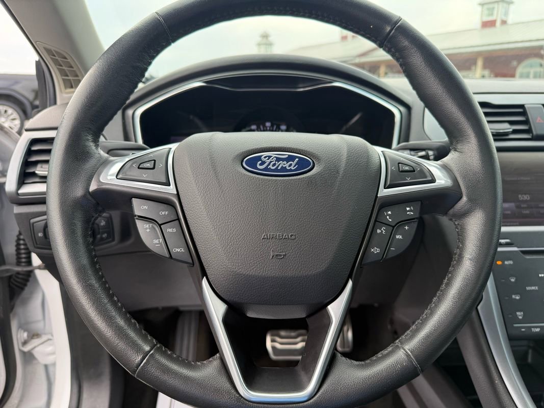 Used 2013 Ford Fusion Titanium FWD image 13