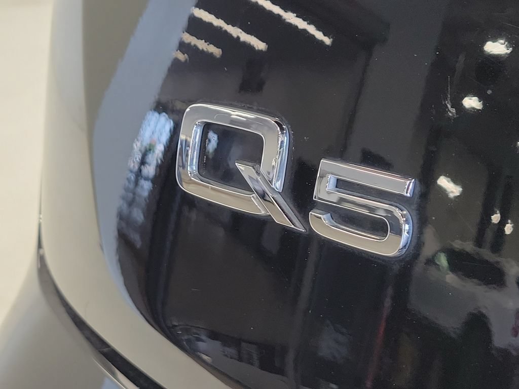 Used 2020 Audi Q5 2.0T Premium w/ Convenience Package AWD/4WD image 6
