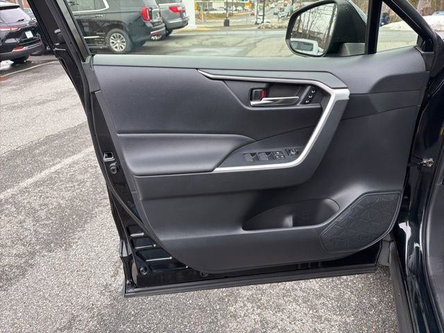 Used 2023 Toyota RAV4 XLE Premium image 11