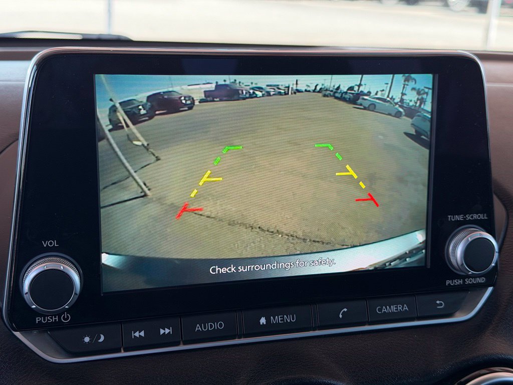 Certified 2022 Nissan Sentra SV FWD image 32