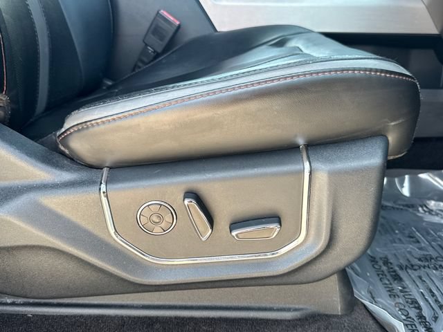 Used 2018 Ford F150 Platinum w/ Equipment Group 701A Luxury AWD/4WD image 31