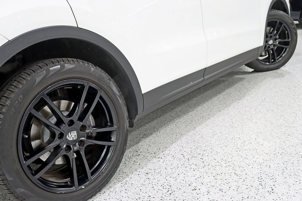 Used 2019 Porsche Cayenne AWD/4WD image 12